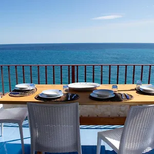 Apartment House Acquamarina, Letojanni